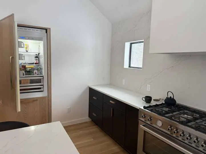Bettencourt / Federal Furnace - Kitchen